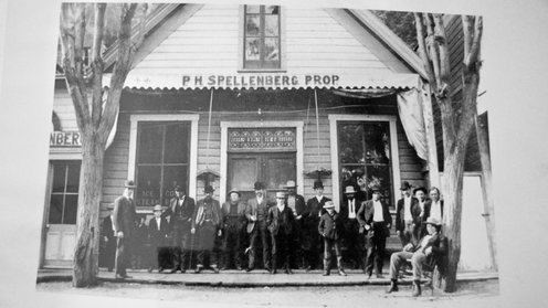Historical photo of the Spellenberg's saloon
