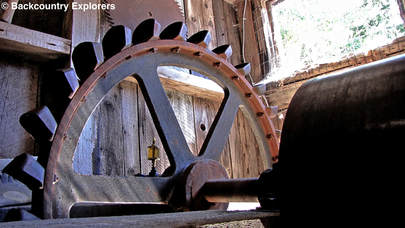 Pelton Wheel from side